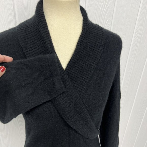 Jones New York Women's Long Sleeve Black Front Wrap V-Neck Sweater Size M - Picture 9 of 11